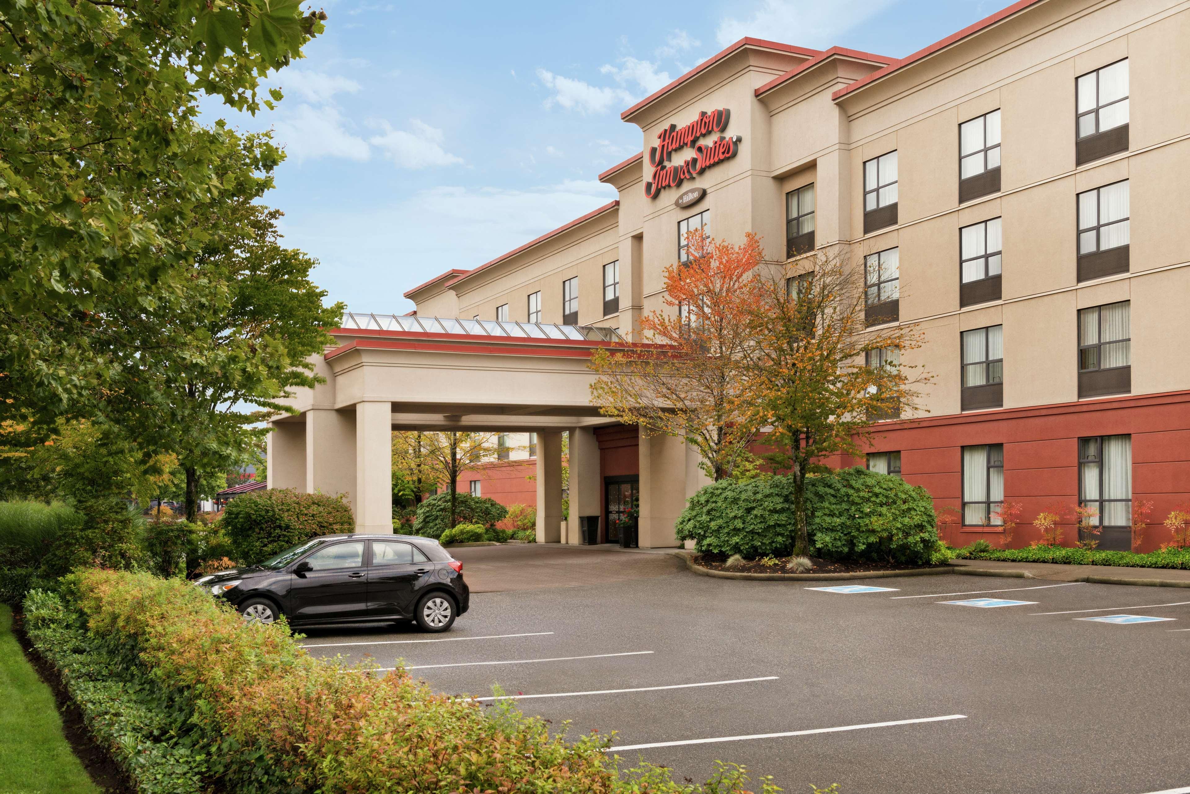 Hampton Inn & Suites By Hilton Langley-Surrey Exterior foto